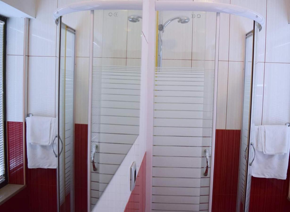 Apartmani Baki Ποντστράνα Εξωτερικό φωτογραφία