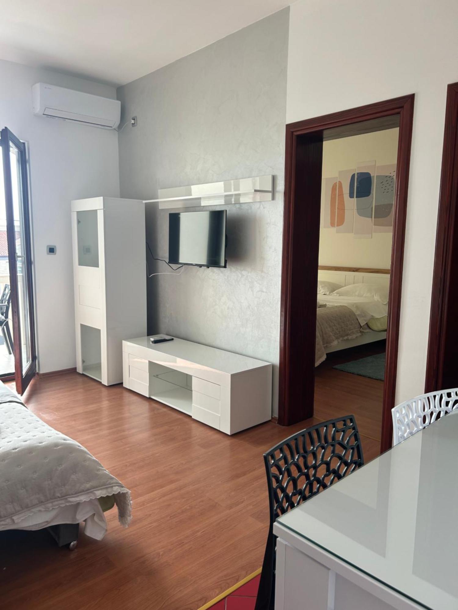 Apartmani Baki Ποντστράνα Εξωτερικό φωτογραφία